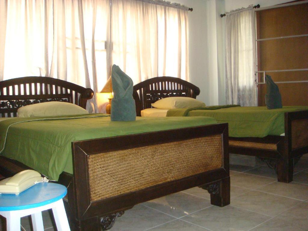 Junior House Hostel Chiang Mai Exterior photo
